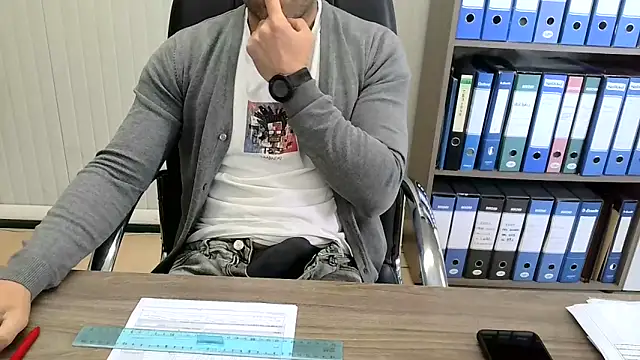 Evasionee online show from April 16, 2026, 7:20 am