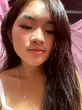 Su-su18 online show from October 31, 2025, 3:18 am