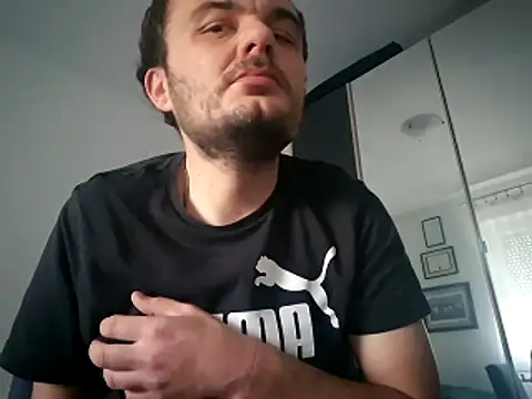 Snapshot of domymatteo69 chatting on October 31, 2025, 3:02 pm domymatteo69 online show from October 31, 2025, 3:02 pm