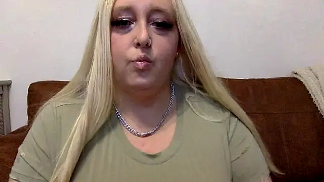 goddessbarbie444 online show from October 31, 2025, 12:55 am