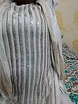 Rubi  1 online show from October 31, 2025, 5:41 am