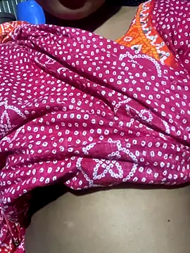 your arinna03 online show from October 24, 2025, 5:42 pm