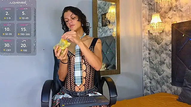 Indi rave online show from December 3, 2025, 4:38 pm