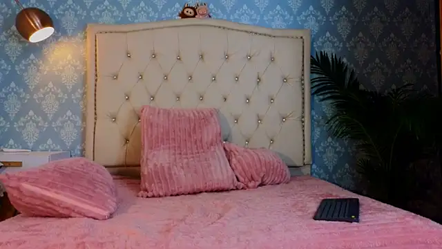 Snapshot of Indi_rave chatting on January 16, 2026, 1:04 pm Indi rave online show from January 16, 2026, 1:04 pm