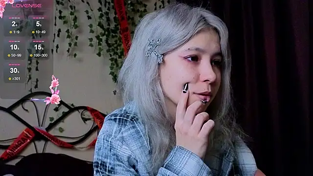 Snapshot of Alika_Kiss chatting on October 31, 2025, 4:46 am Alika Kiss online show from October 31, 2025, 4:46 am