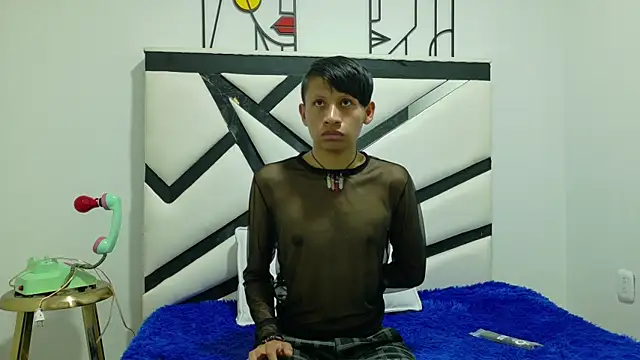 ALEXANDRO BOVER online show from October 30, 2025, 7:36 pm