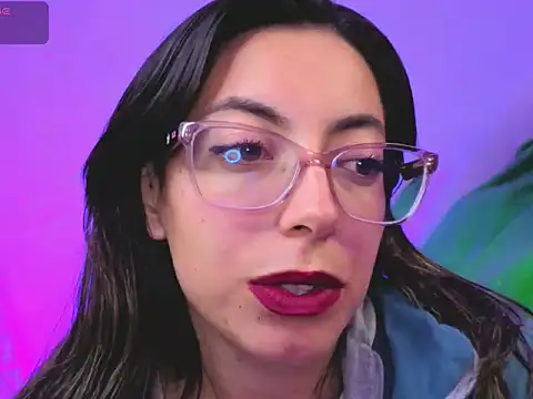 Snapshot of zylla_storn chatting on January 15, 2026, 8:19 am zylla storn online show from January 15, 2026, 8:19 am