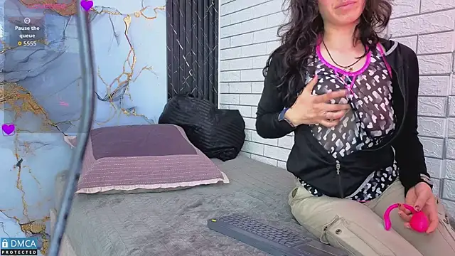 Snapshot of eva_delight_ chatting on March 27, 2026, 12:05 pm eva delight online show from March 27, 2026, 12:05 pm