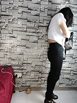 Snapshot of eva_delight_ chatting on May 28, 2026, 12:13 pm eva delight online show from May 28, 2026, 12:13 pm