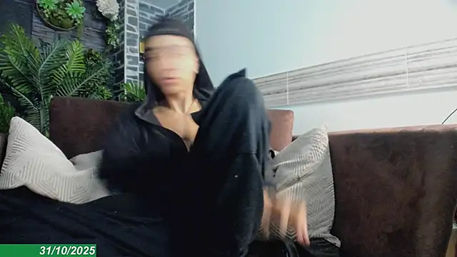 Snapshot of Dallen_Grant chatting on October 31, 2025, 12:17 pm Dallen Grant online show from October 31, 2025, 12:17 pm