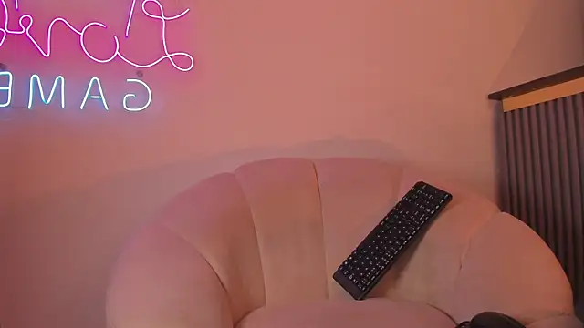 Snapshot of Dallen_Grant chatting on November 27, 2025, 12:51 pm Dallen Grant online show from November 27, 2025, 12:51 pm