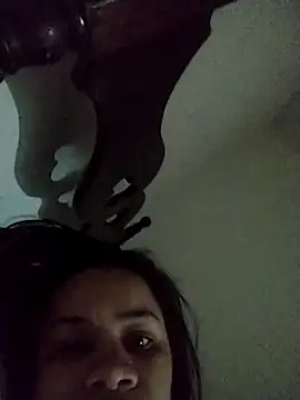 Snapshot of lovecarolyne chatting on October 26, 2025, 2:39 am lovecarolyne online show from October 26, 2025, 2:39 am