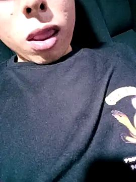 Snapshot of robinhd1234 chatting on December 20, 2025, 11:12 pm robinhd1234 online show from December 20, 2025, 11:12 pm