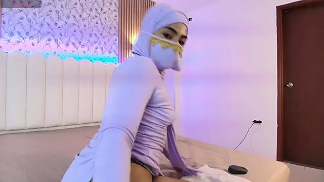 SaharaGoddess online show from November 4, 2025, 7:24 pm