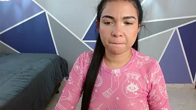 AliceSmity  online show from November 10, 2025, 5:56 pm