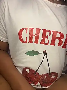 cherxyl royal online show from June 3, 2026, 2:14 am