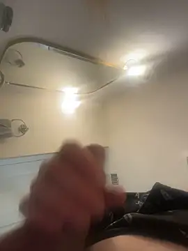 Snapshot of slimshadypt2 chatting on December 15, 2025, 6:28 am slimshadypt2 online show from December 15, 2025, 6:28 am