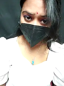 Mampykolkata online show from March 19, 2026, 4:44 pm