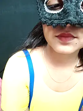 Mampykolkata online show from May 13, 2026, 7:00 pm