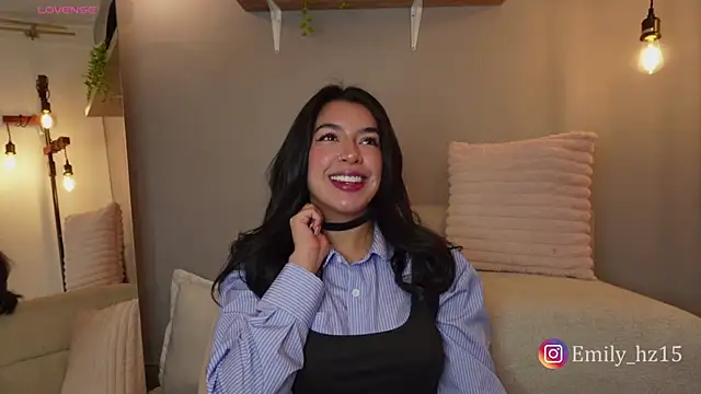 Snapshot of Missemily_11 chatting on July 27, 2026, 11:06 am Missemily 11 online show from July 27, 2026, 11:06 am