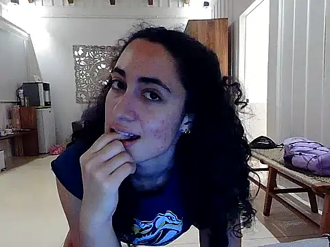 eleganceafterdark online show from October 31, 2025, 2:34 am