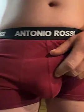 davi73d online show from November 30, 2025, 4:05 am