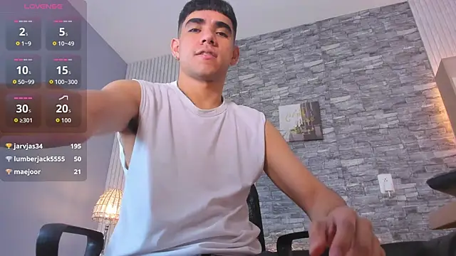 zack joness18 online show from November 7, 2025, 4:12 am