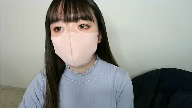 yua chan00 online show from November 2, 2025, 1:02 pm