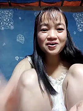 Snapshot of Noelle-e chatting on December 20, 2025, 10:22 am Noelle-e online show from December 20, 2025, 10:22 am