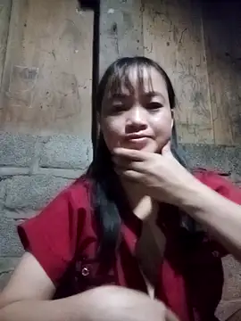 Snapshot of Noelle-e chatting on December 22, 2025, 12:35 pm Noelle-e online show from December 22, 2025, 12:35 pm