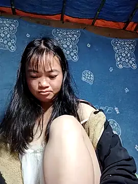 Snapshot of Noelle-e chatting on January 5, 2026, 11:30 pm Noelle-e online show from January 5, 2026, 11:30 pm