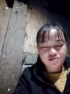 Snapshot of Noelle-e chatting on January 9, 2026, 12:08 pm Noelle-e online show from January 9, 2026, 12:08 pm