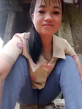 Snapshot of Noelle-e chatting on March 6, 2026, 11:34 pm Noelle-e online show from March 6, 2026, 11:34 pm