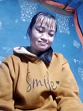 Snapshot of Noelle-e chatting on March 7, 2026, 12:13 pm Noelle-e online show from March 7, 2026, 12:13 pm