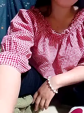 Phoena-a online show from March 26, 2026, 10:59 pm