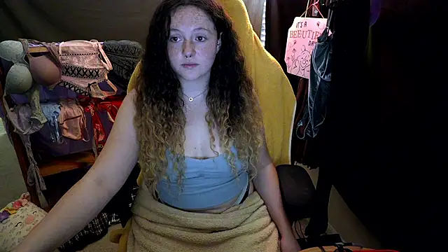 sugasunny04 online show from January 15, 2026, 8:23 pm