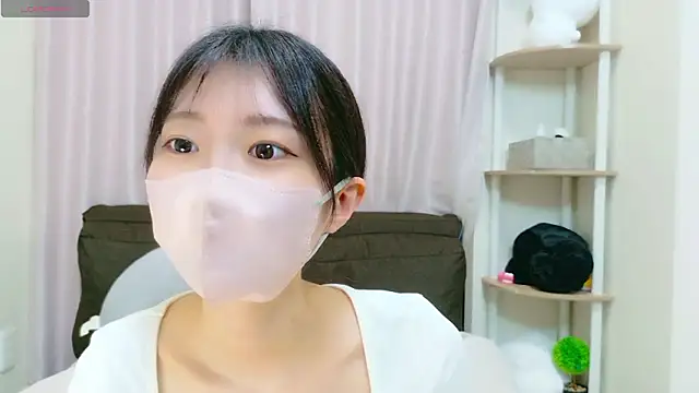 rei chaaan online show from November 1, 2025, 9:22 am