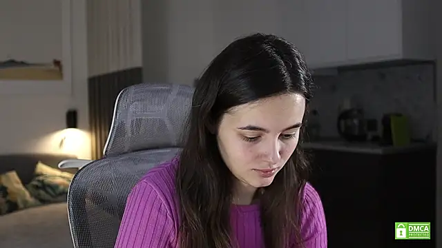 Snapshot of amelie_shine chatting on November 8, 2025, 11:21 am amelie shine online show from November 8, 2025, 11:21 am