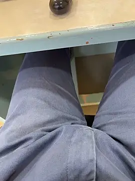 bitujd98 online show from November 6, 2025, 5:08 am