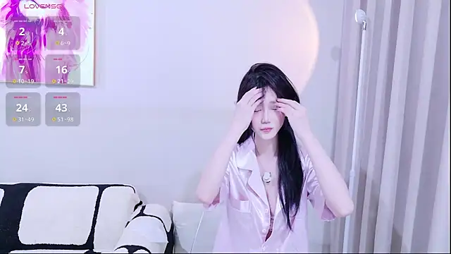 Snapshot of xiaoxi---n chatting on November 18, 2025, 10:09 am xiaoxi---n online show from November 18, 2025, 10:09 am