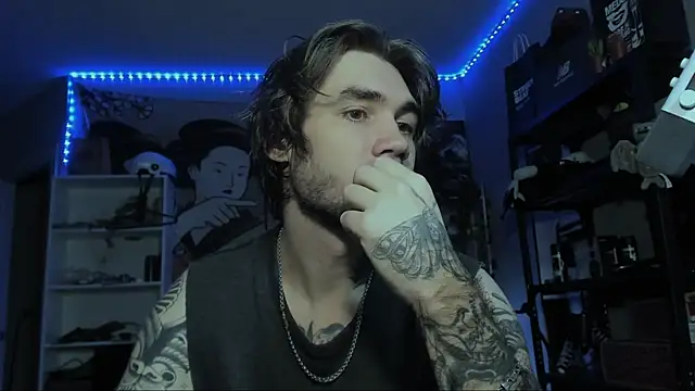 Go V Cs online show from November 10, 2025, 4:39 pm