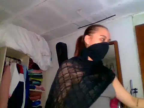 Snapshot of AmirahZahra_ chatting on November 2, 2025, 8:00 pm AmirahZahra online show from November 2, 2025, 8:00 pm