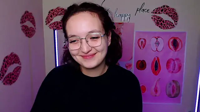 Snapshot of MissAriaa chatting on October 28, 2025, 7:27 pm MissAriaa online show from October 28, 2025, 7:27 pm