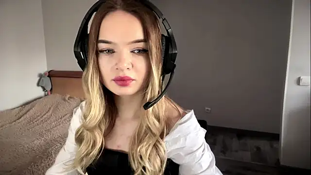 MargBialke online show from November 13, 2025, 8:46 am