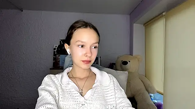 Snapshot of CannyTammy chatting on November 9, 2025, 12:03 pm CannyTammy online show from November 9, 2025, 12:03 pm