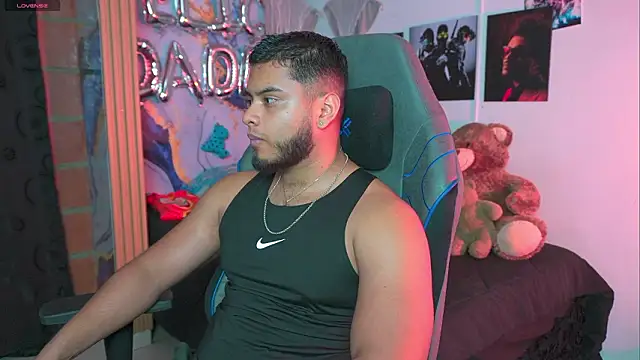 Tiler wolker online show from March 20, 2026, 11:31 pm