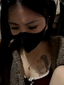 hoahonggai-10 online show from October 31, 2025, 4:02 am