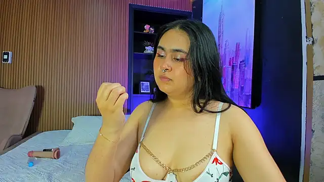 AmaraWolf online show from December 20, 2025, 9:22 pm