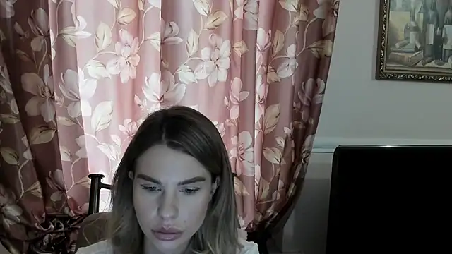 Snapshot of LinaBey chatting on March 3, 2026, 10:10 am LinaBey online show from March 3, 2026, 10:10 am