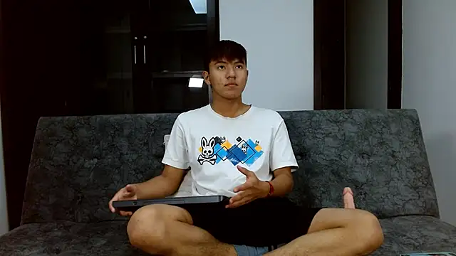 Snapshot of isak_lane chatting on November 5, 2025, 1:27 am isak lane online show from November 5, 2025, 1:27 am